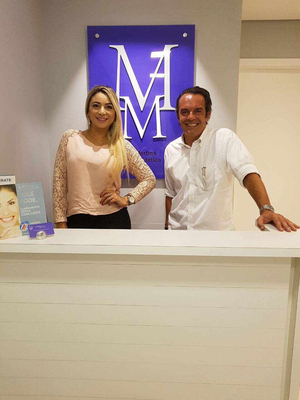 Dr. Marcelo Martins com paciente artista