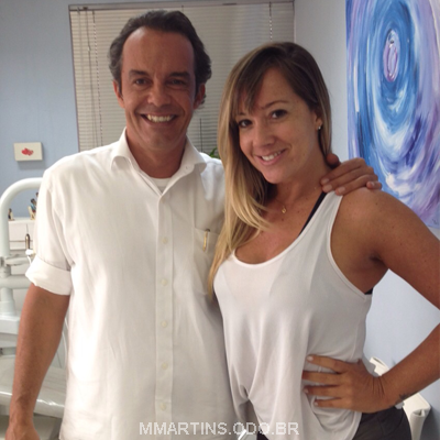 Dr. Marcelo Martins com paciente apresentador